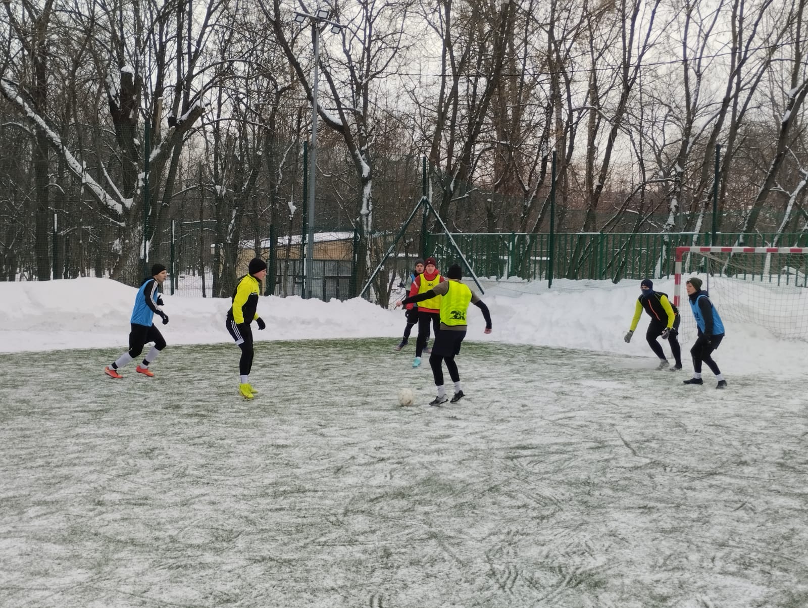 Турнир по футболу в парке "Красная Пресня" 11 февраля